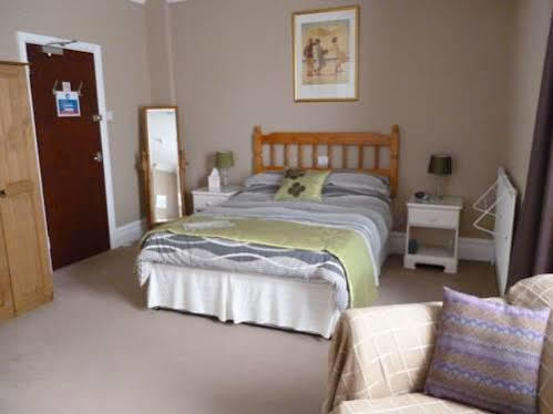 Beach Guest House Веймут Екстер'єр фото